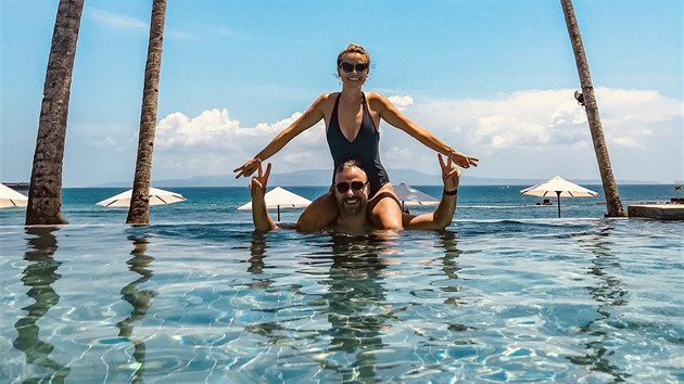 Manel Radim a Daniela Pacak investovali penze, kter etili deset let, do svho novho psobit na Bali. Tam organizuj dovolen i svatby.