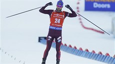 Rus Maxim Cvetkov vítězí před domácím publikem v Tjumeni v závodě s hromadným... Rus Maxim Cvetkov vítězí před domácím publikem v Tjumeni v závodě s hromadným...