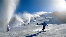 Andorra úspěšně zainvestovala do lyžování a přitahuje lyžaře z celého světa. V... Andorra úspěšně zainvestovala do lyžování a přitahuje lyžaře z celého světa. V...