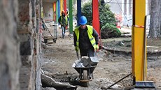 Stavebníci v současnosti obsadili i mateřskou školu Beruška v libereckých... Stavebníci v současnosti obsadili i mateřskou školu Beruška v libereckých...