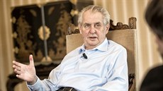 Prezident Miloš Zeman při rozhovoru pro MF DNES (20. března 2018) Prezident Miloš Zeman při rozhovoru pro MF DNES (20. března 2018)