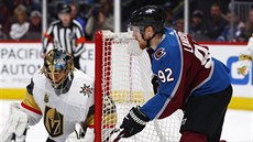 Colorádský Gabriel Landeskog se snaží překonat brankáře Las Angeles Marca-André... Colorádský Gabriel Landeskog se snaží překonat brankáře Las Angeles Marca-André...
