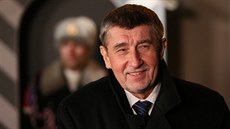 Premiér v demisi Andrej Babiš přijel do Lán na večeři s prezidentem Milošem... Premiér v demisi Andrej Babiš přijel do Lán na večeři s prezidentem Milošem...