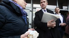 Premiér Andrej Babiš a členové vlády navštívili na návštěvě elektrárny Mělník v... Premiér Andrej Babiš a členové vlády navštívili na návštěvě elektrárny Mělník v...
