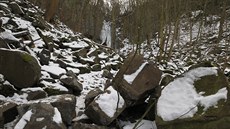 Přístup k Vaňovským vodopádům je stížený. Cesta je zasypaná kamením, ale i... Přístup k Vaňovským vodopádům je stížený. Cesta je zasypaná kamením, ale i...