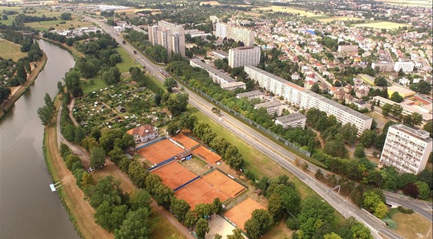 Vizualizace protihlukové stny v Raínov ulici v Hradci Králové.