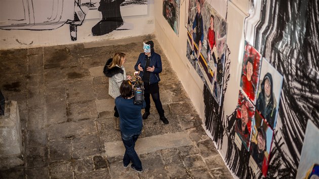V eskokrumlovskm Egon Schiele Art Centru zaala sezona pod nzvem Pohled eny. Nabz dla streetartov umlkyn Toy_Box (na snmku), Marie Blabolilov nebo Magdalny Rajniov.