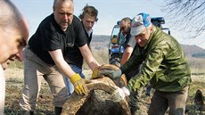 Skupina nadšenců obnovuje na Chebsku zapomenuté minerální prameny. Skupina nadšenců obnovuje na Chebsku zapomenuté minerální prameny.