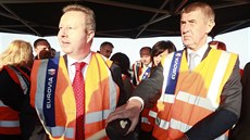 Ministr životního prostředí Richard Brabec a premiér Andrej Babiš na na místě... Ministr životního prostředí Richard Brabec a premiér Andrej Babiš na na místě...