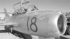 Stíhaka MiG-15 UTI. V takovém stroji se vydal Gagarin na svj poslední let.