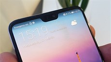 Huawei P20 Pro je aktuálně nejlépe vybaveným běžným smartphonem. Výše stojí jen... Huawei P20 Pro je aktuálně nejlépe vybaveným běžným smartphonem. Výše stojí jen...