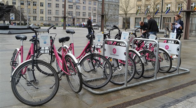 V Ostrav se z partnerských mst inspirovali napíklad k zavedení bikesharingu. 