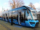 Odváný design z Polska. Prototyp nízkopodlaní tramvaje od spolenosti...