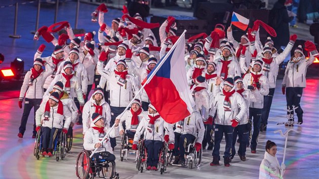 Český paralympijský tým na zahájení v Pchjongčchangu v roce 2018. Český paralympijský tým na zahájení v Pchjongčchangu v roce 2018.