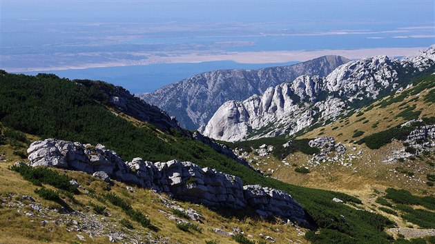 Jadran z hřebene Velebitu Jadran z hřebene Velebitu