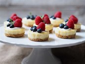 Minicheesecakes s ovocem Minicheesecakes s ovocem