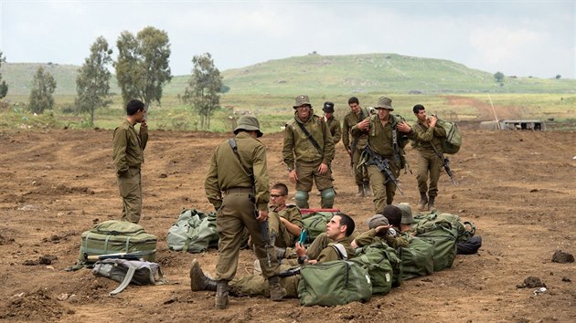Izraelt vojci na Golanskch vinch (12. dubna 2018)