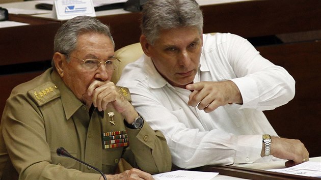 Raúl Castro a Miguel Díaz-Canel (6. ervence 2013)