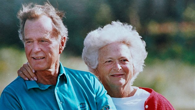 Barbara Bushov s manelem - prezidentem USA Georgem Bushem na nedatovan fotografii