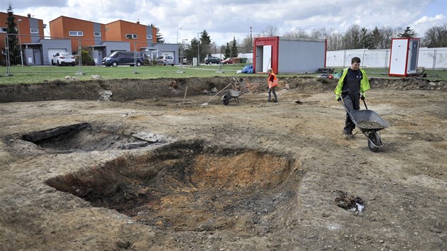 V jihlavskch Starch Horch se dve nachzela stedovk dln aglomerace, kde se od 13. stolet tily polymetalick rudy se zamenm na stbro. Archeologov proto v mst stavby nov koly oekvaj bohat nlezy.