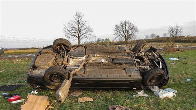 BMW skonilo na stee u ernilova (12. 4. 2018).