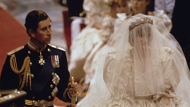 Princ Charles a Diana Spencerov se vzali 29. ervence 1981 v londnsk katedrle sv. Pavla.