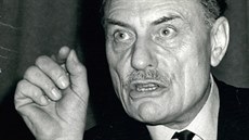 Britský konzervativec Enoch Powell na snímku z roku 1977 Britský konzervativec Enoch Powell na snímku z roku 1977