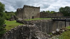 Skotský hrad Craignethan pochází ze 16. století. Skotský hrad Craignethan pochází ze 16. století.