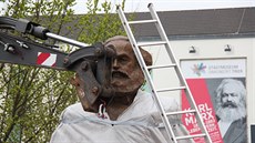 Socha Karla Marxe v německém Trevíru (13. 4. 2018) Socha Karla Marxe v německém Trevíru (13. 4. 2018)