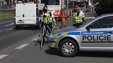Policisté měří rychlost na stovkách míst po celé republice Policisté měří rychlost na stovkách míst po celé republice