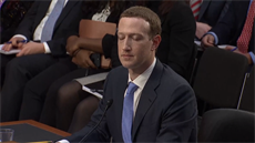 Mark Zuckerberg vypovídá ped Kongresem (10. dubna 2018).