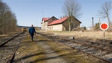 V Jindřichovicích pod Smrkem překonaly vlaky státní hranici naposledy po 2.... V Jindřichovicích pod Smrkem překonaly vlaky státní hranici naposledy po 2....