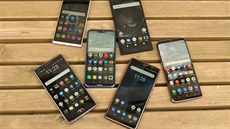 Designově originální smartphony: Alcatel 5, Huawei P20 lite, Nokia 7 Plus, Sony... Designově originální smartphony: Alcatel 5, Huawei P20 lite, Nokia 7 Plus, Sony...