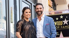 Eva Longoria a její manel Jose Baston (Los Angeles, 16. dubna 2018)