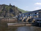 Masarykovo zdymadlo a Střekovský hrad v Ústí n/Labem Masarykovo zdymadlo a Střekovský hrad v Ústí n/Labem