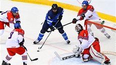 Momentka z utkání mistrovství světa do osmnácti let Česko vs. Finsko (modrá). Momentka z utkání mistrovství světa do osmnácti let Česko vs. Finsko (modrá).