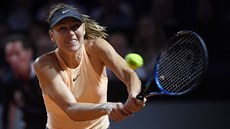 Maria Šarapovová v prvním kole turnaje ve Stuttgartu. Maria Šarapovová v prvním kole turnaje ve Stuttgartu.