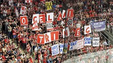 Třinečtí fanoušci vyjádřili svoje názory během finálové série s Kometou Brno Třinečtí fanoušci vyjádřili svoje názory během finálové série s Kometou Brno