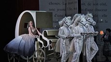Joyce DiDonato v titulní roli Massenetovy Popelky v newyorské Metropolitní opeře Joyce DiDonato v titulní roli Massenetovy Popelky v newyorské Metropolitní opeře