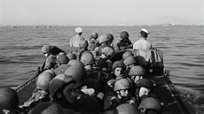 Britové míří k italským břehům při operaci skryté pod názvem Fraška, září 1943. Britové míří k italským břehům při operaci skryté pod názvem Fraška, září 1943.