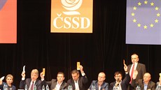 Jednání Ústředního výkonného výboru ČSSD v Hradci Králové (28. dubna 2018) Jednání Ústředního výkonného výboru ČSSD v Hradci Králové (28. dubna 2018)
