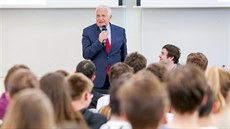 Bývalý prezident Václav Klaus navštívil ZŠ a Gymnázium ve Vodňanech. Bývalý prezident Václav Klaus navštívil ZŠ a Gymnázium ve Vodňanech.