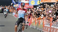 KARIÉRNÍ TRIUMF. Bob Jungels prožívá vítěznou euforii na Lutych-Bastogne-Lutych. KARIÉRNÍ TRIUMF. Bob Jungels prožívá vítěznou euforii na Lutych-Bastogne-Lutych.