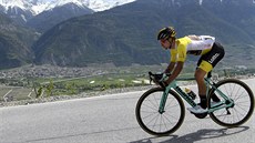 Slovinský cyklista Primož Roglič na trati 4. etapy závodu Kolem Romandie. Slovinský cyklista Primož Roglič na trati 4. etapy závodu Kolem Romandie.