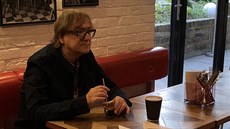 Slavnou kantýnu zdobí neméně slavné fotky, některé pořízené přímo zde. Slavnou kantýnu zdobí neméně slavné fotky, některé pořízené přímo zde.