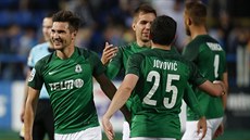 A DO FINÁLE. Jablonečtí fotbalisté oslavují semifinálové pohárové vítězství nad... A DO FINÁLE. Jablonečtí fotbalisté oslavují semifinálové pohárové vítězství nad...