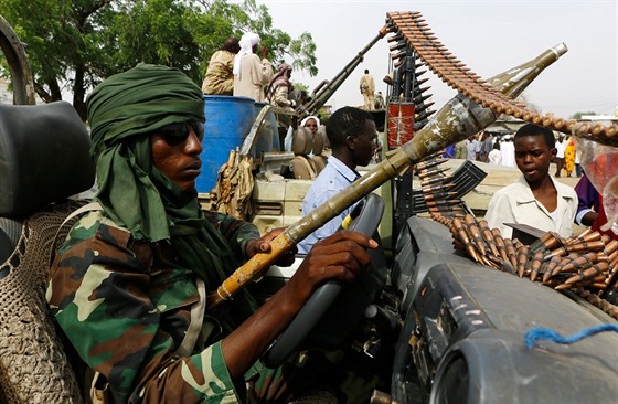 Súdánské jednotky Rapid Support Forces v Dárfúru (3. kvtna 2015)