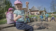 Lesní školka v Druztové se stane jako první svého druhu v Plzeňském kraji... Lesní školka v Druztové se stane jako první svého druhu v Plzeňském kraji...