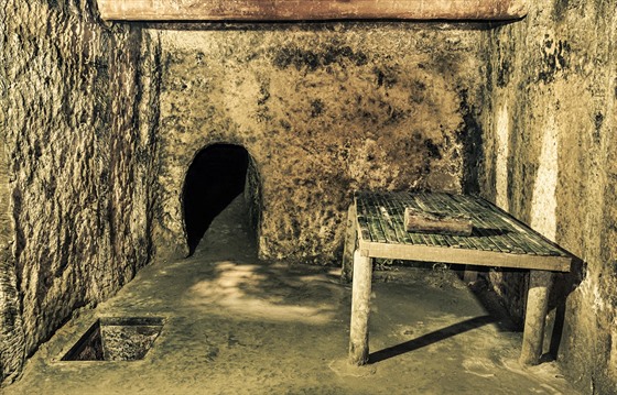 Obyvatelé tunel z vesnice Vinh Moc museli na jakýkoli komfort zapomenout.