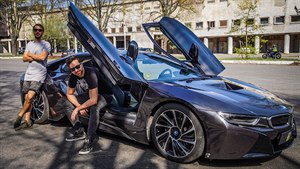 Erik z ViralBrothers a jeho BMW i8 za 4 miliony